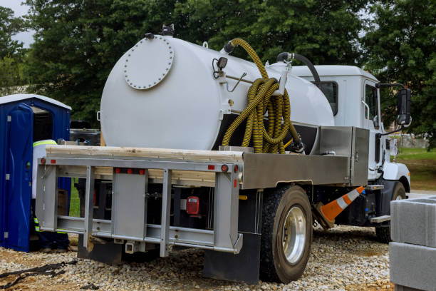 Portable Toilet Options We Offer in Navarre, OH